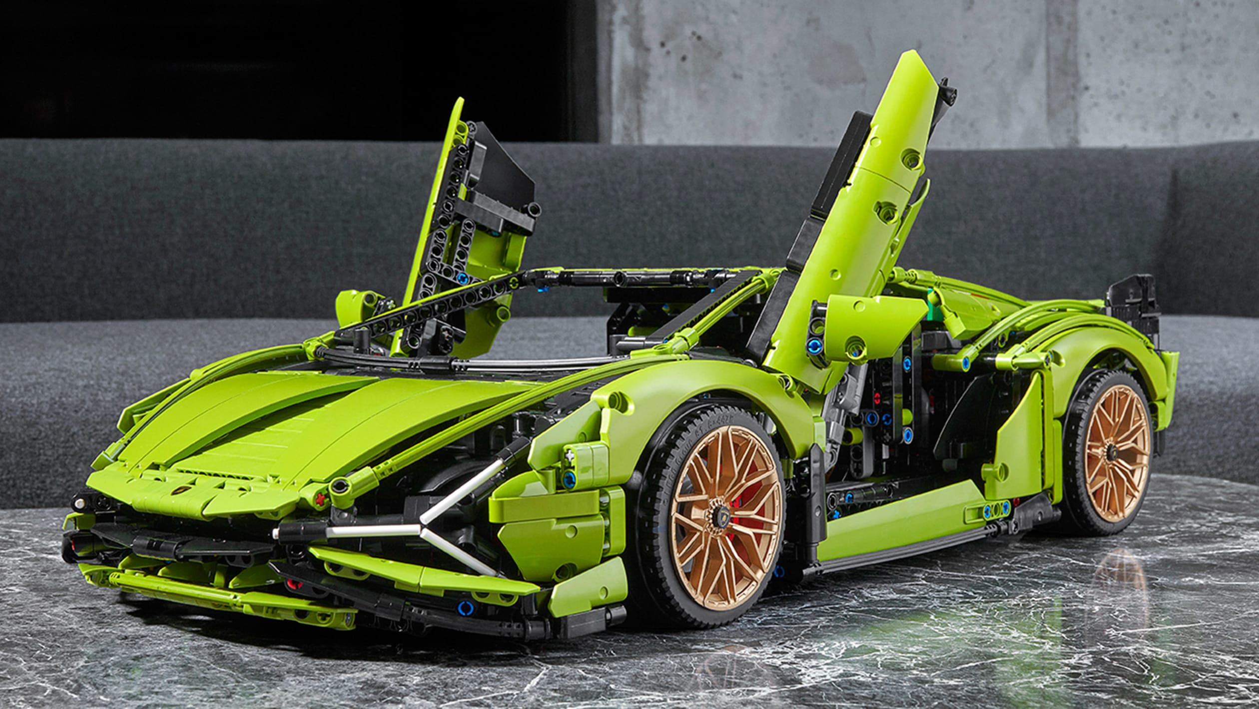 aria-label="Lego Lamborghini Sian 10"