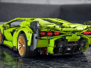 aria-label="Lego Lamborghini Sian 13"