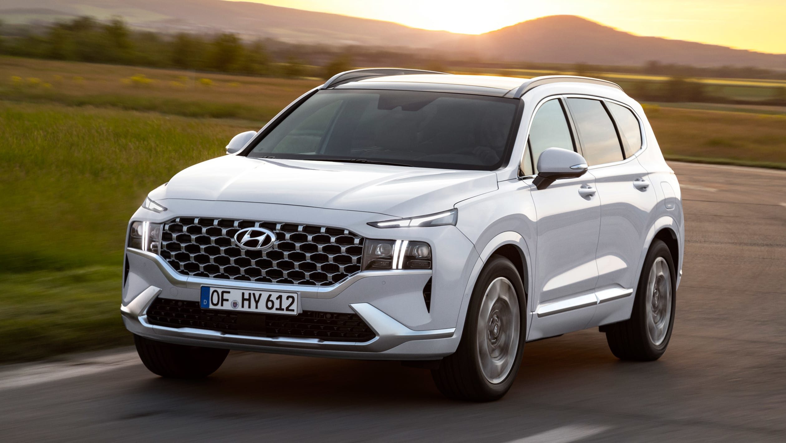 New Hyundai Santa Fe facelift revealed Automotive Daily