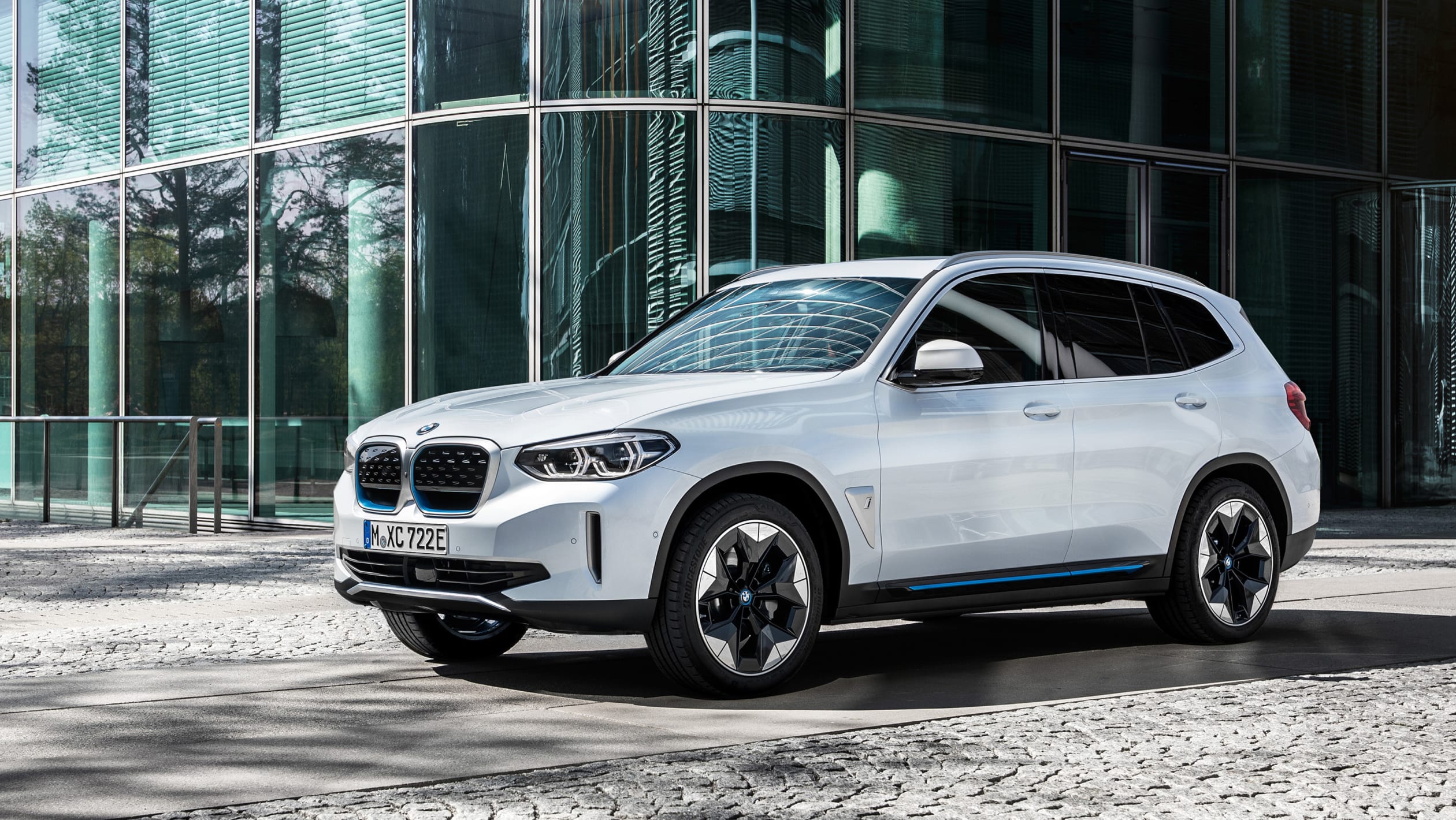 BMW iX3 official pics 2020 21