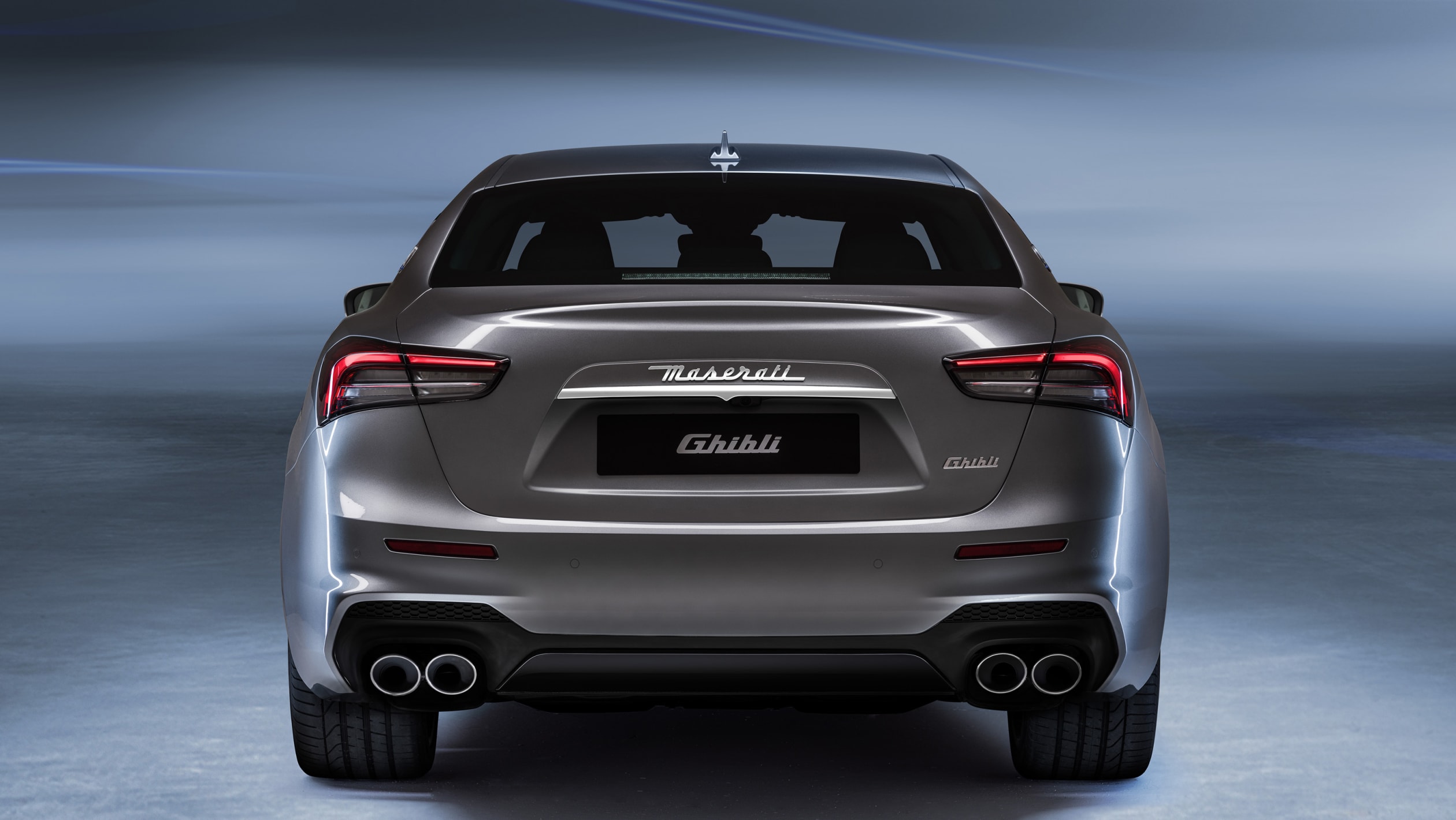 aria-label="Maserati Ghibli Hybrid 2020 official 9"