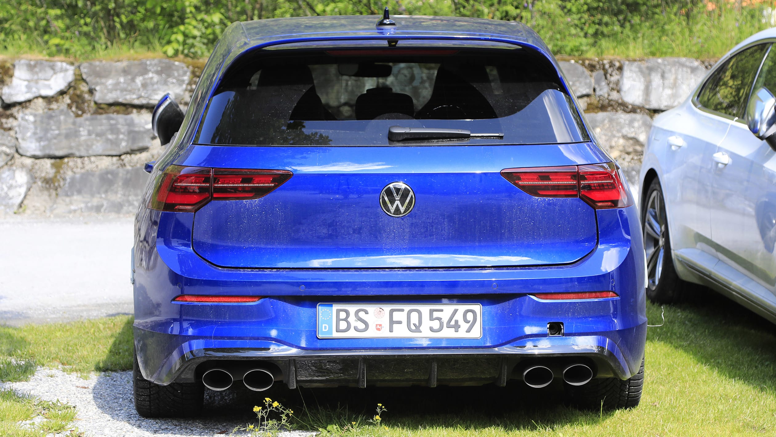 Volkswagen Golf R spyshots 6