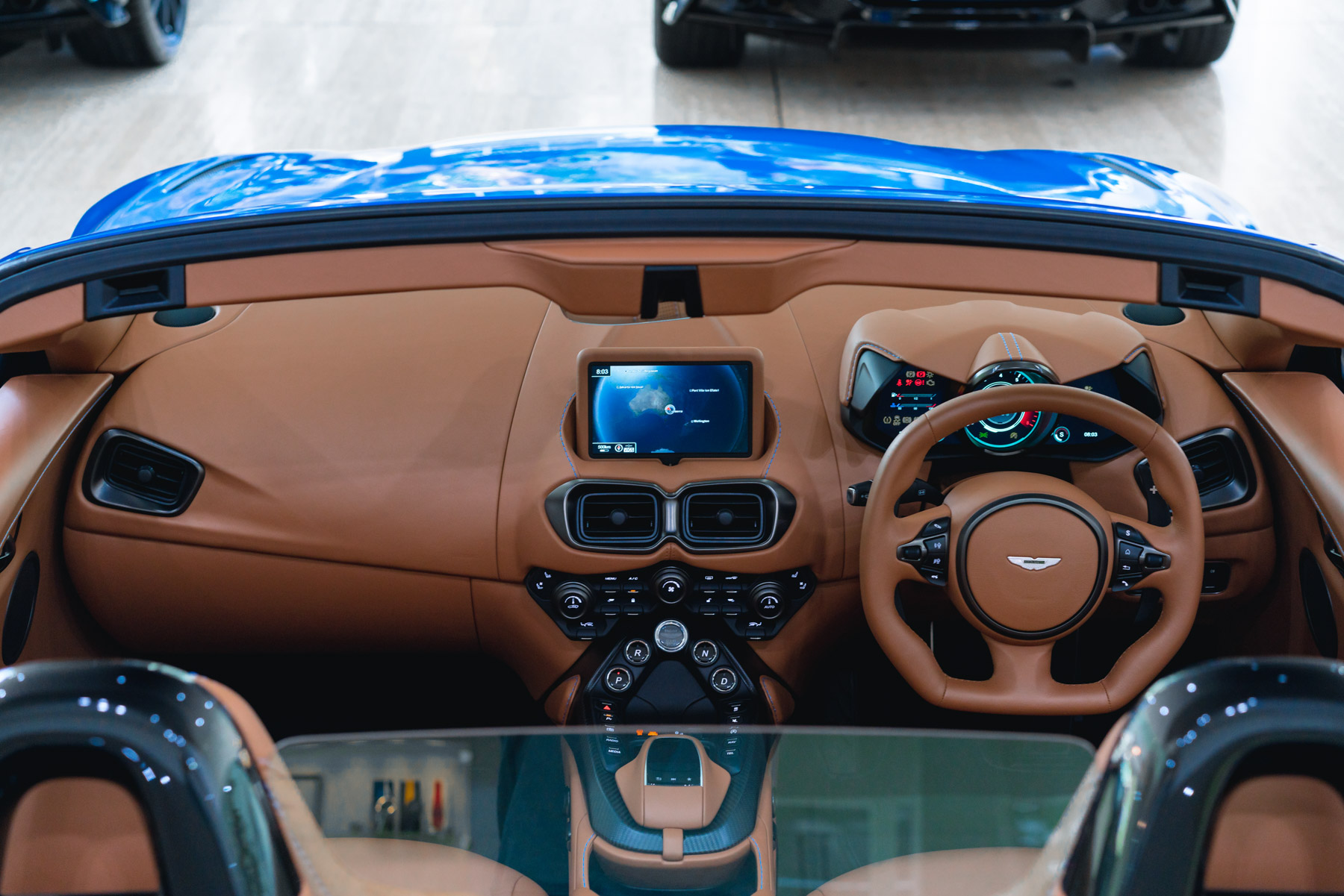 aria-label="Aston Martin Vantage Roadster 15"