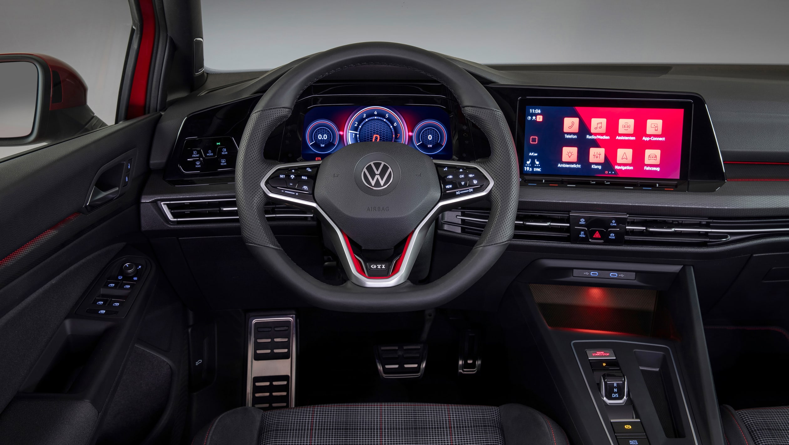 Volkswagen Golf GTi 2020 review 26