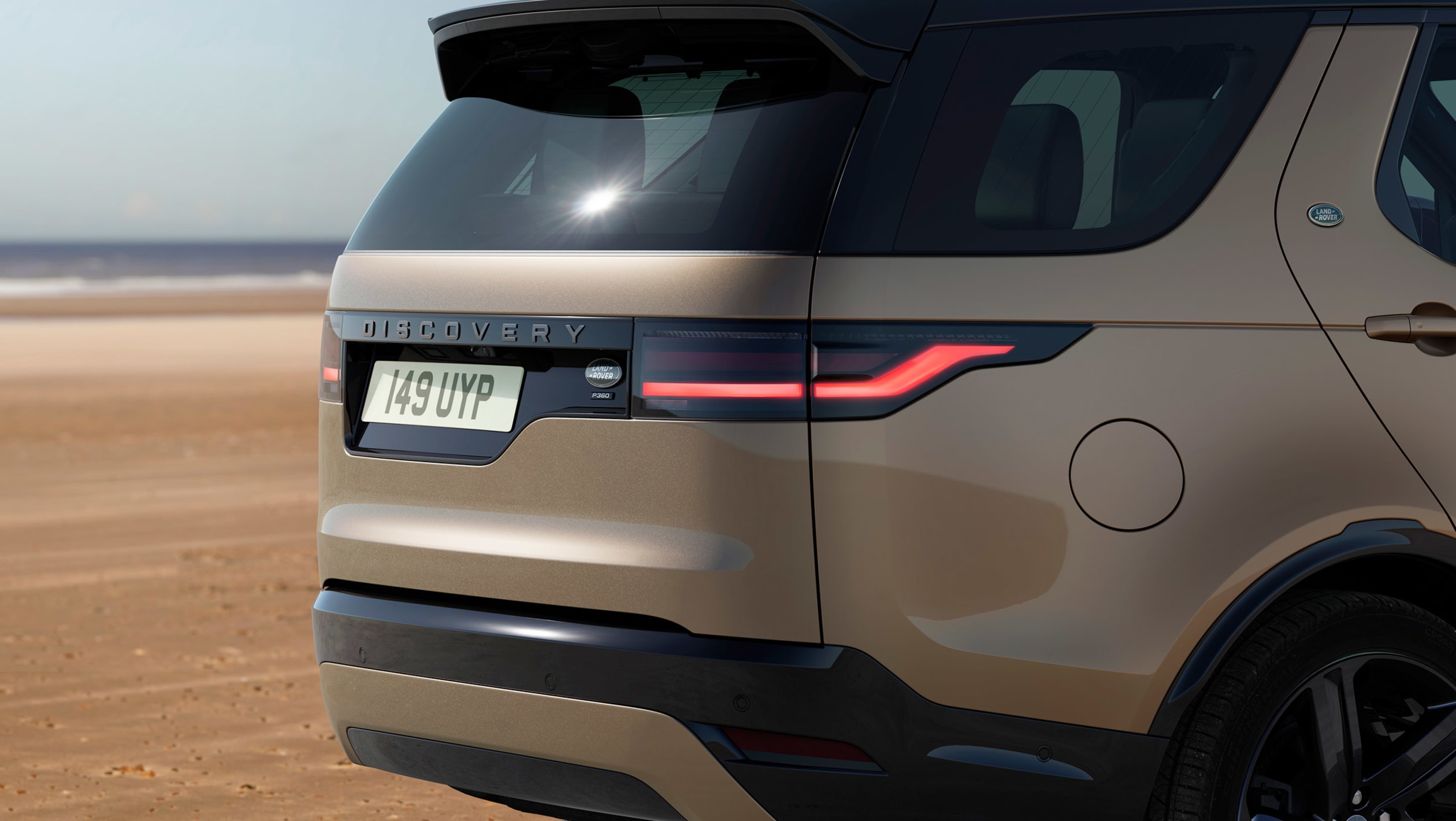 aria-label="New Land Rover Discovery facelift 2020 2"