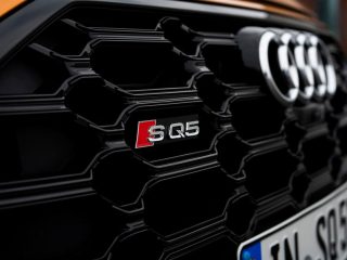 aria-label="Audi SQ5 2021 review 5"
