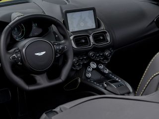 aria-label="New Aston Martin Vantage Roadster 2020 9"