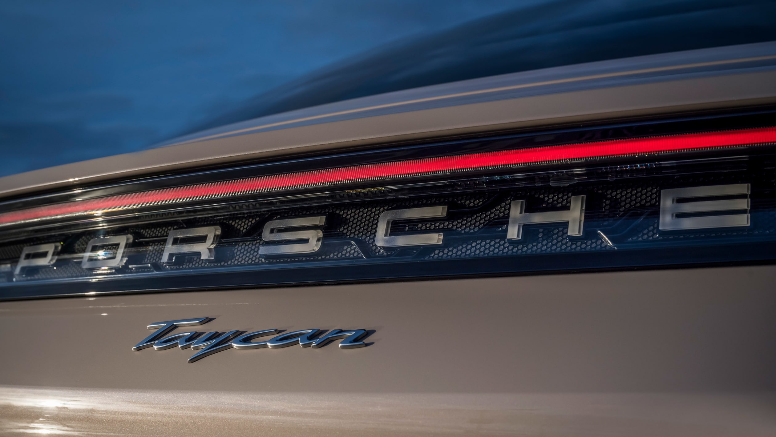 aria-label="2021 Porsche taycan RWD 8"