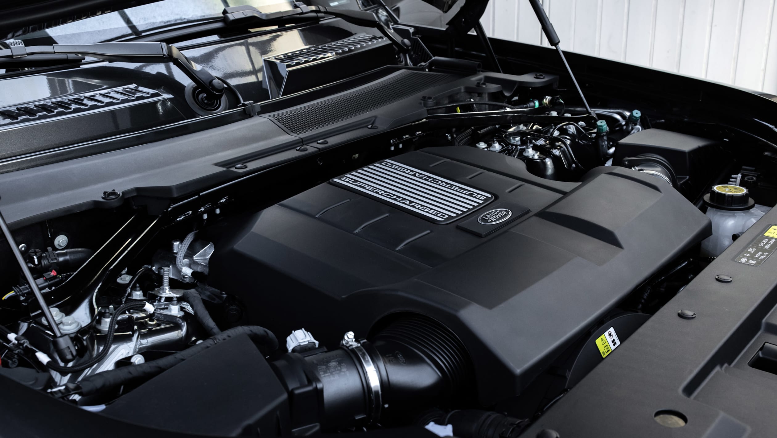 aria-label="Land Rover Defender V8 interior 2021 3"