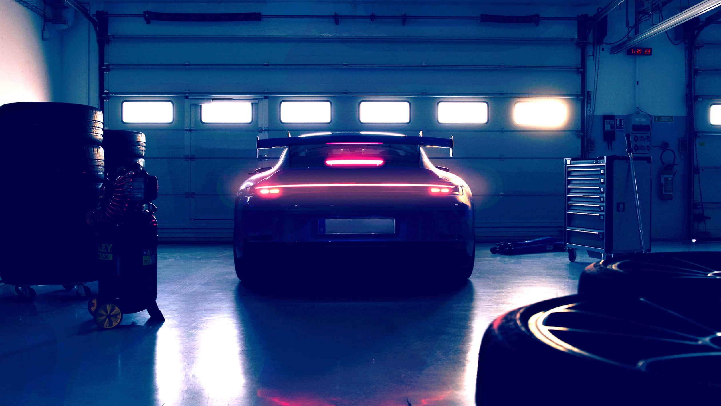 aria-label="Porsche 911 GT3 teaser"