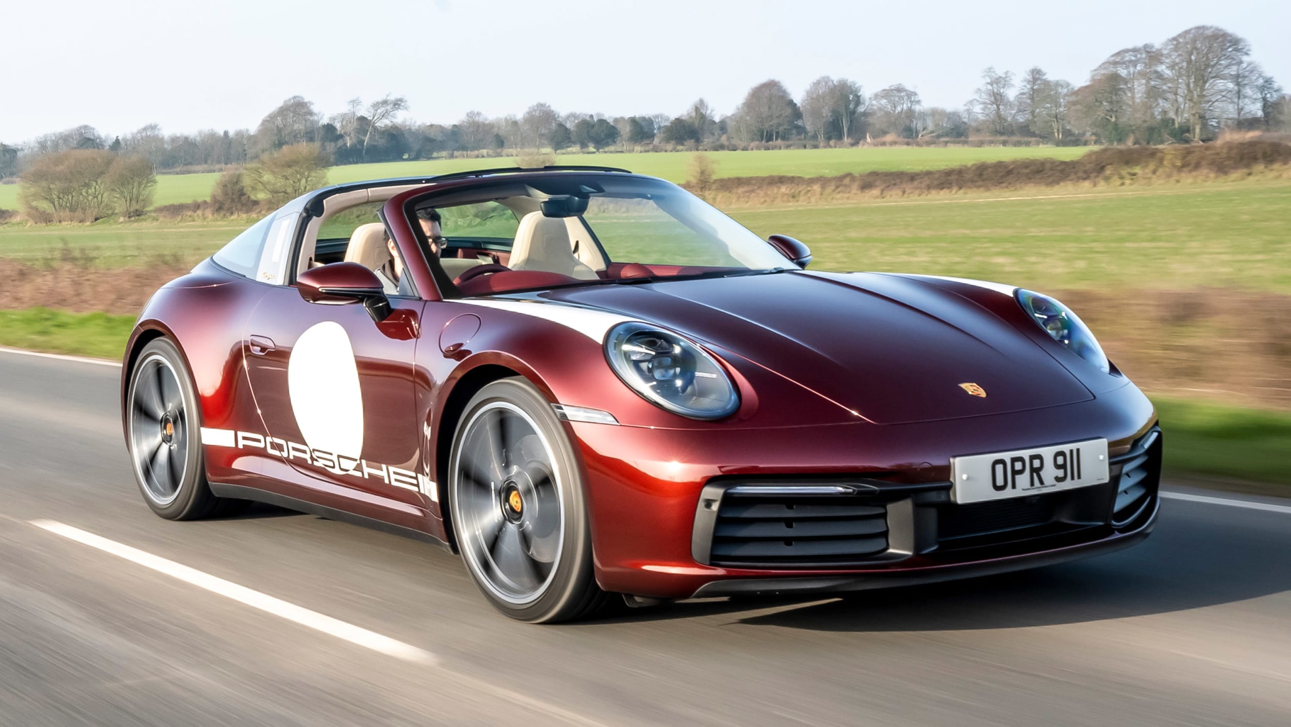 aria-label="Porsche 911 Targa 4S Heritage Design Edition 5"