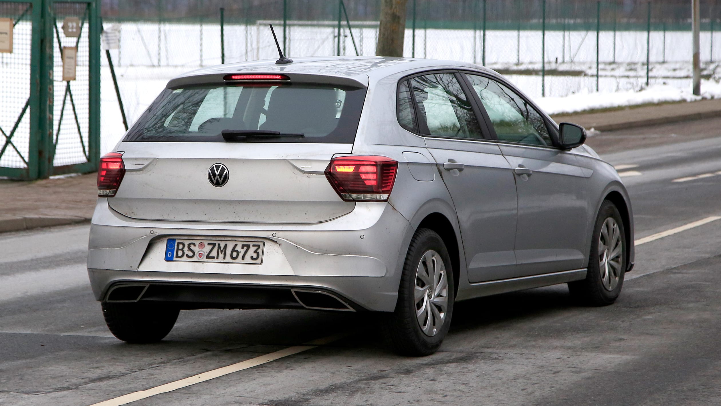 aria-label="Volkswagen Polo 2021 spy 6"