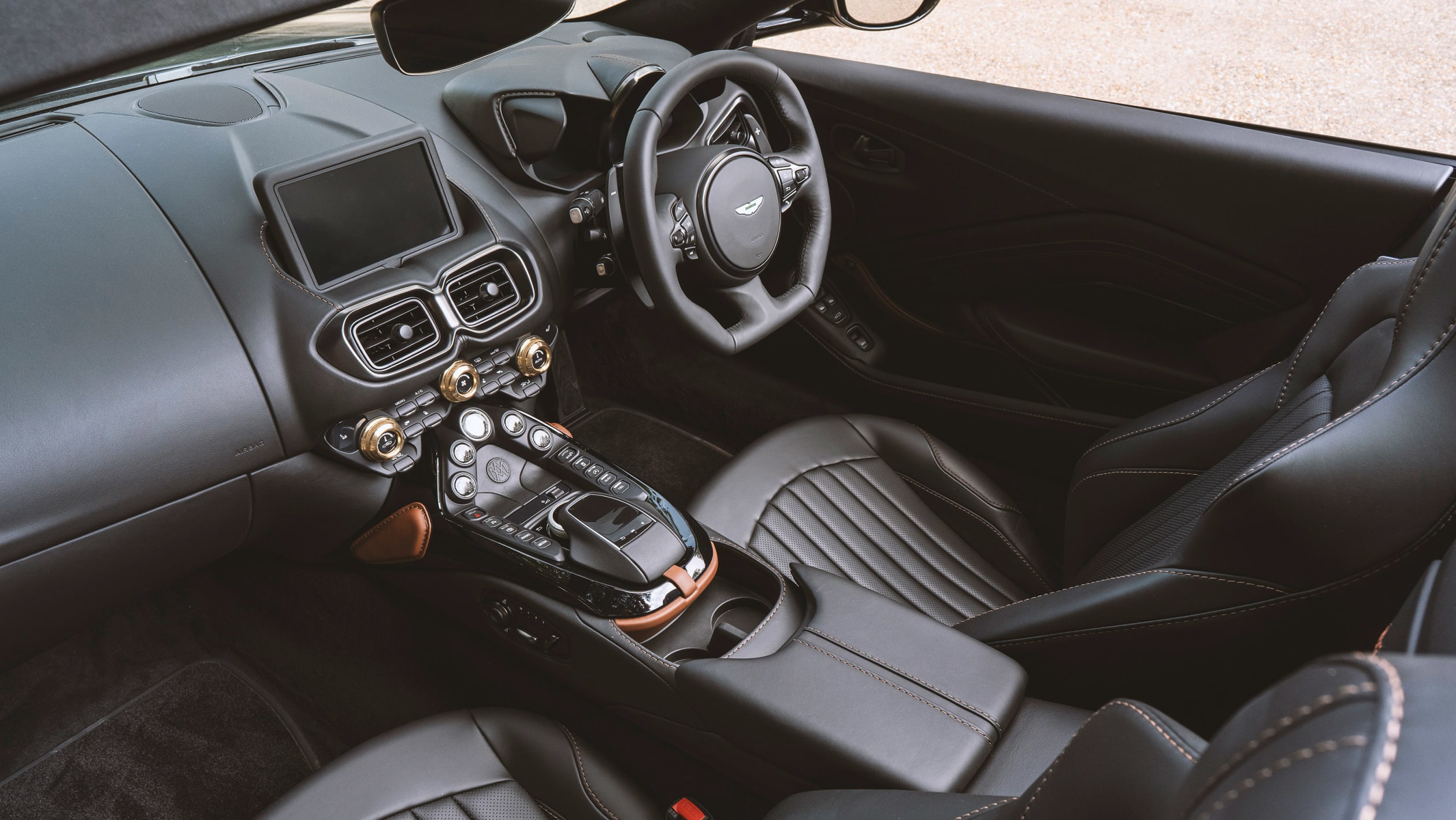Aston Martin A3 Vantage Roadster 6