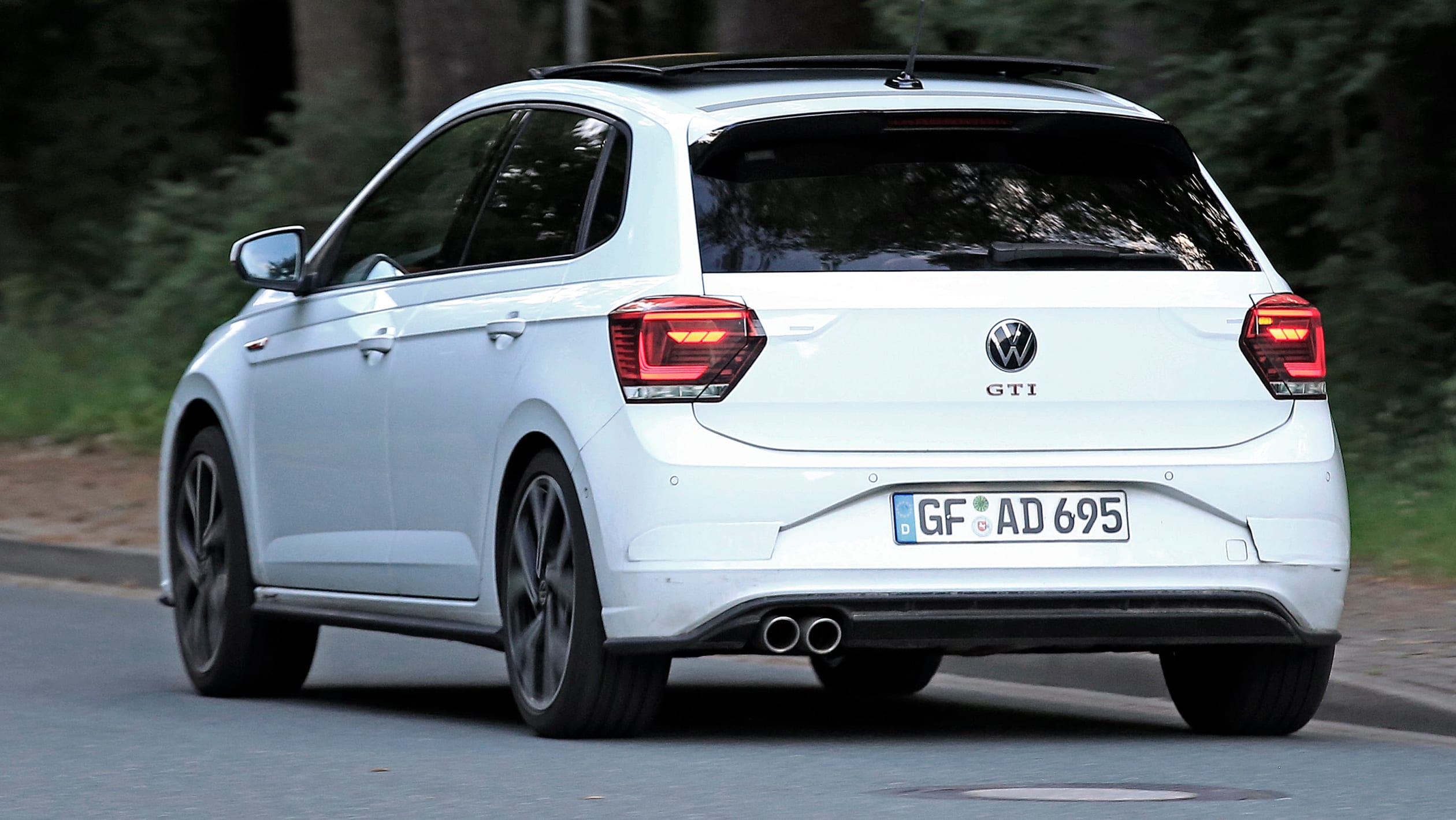 Volkswagen Polo 2022 facelift spy shots Automedia 5