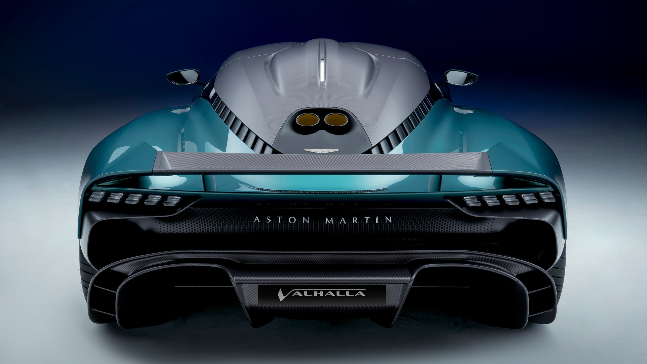 aria-label="Aston Martin Valhalla 2021 5"