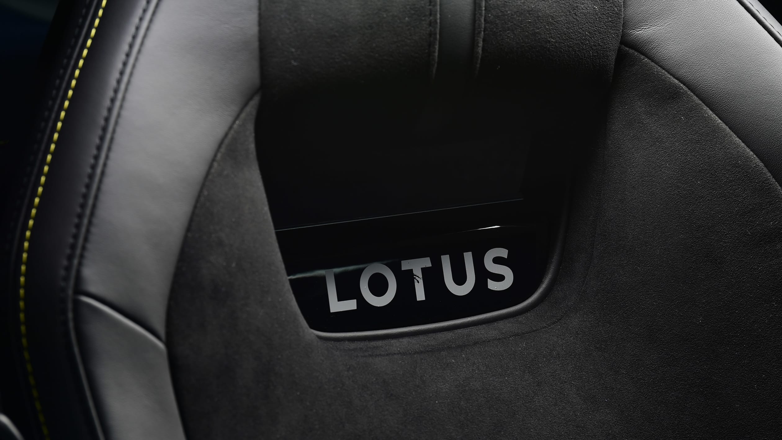 Lotus Emira 2021 19