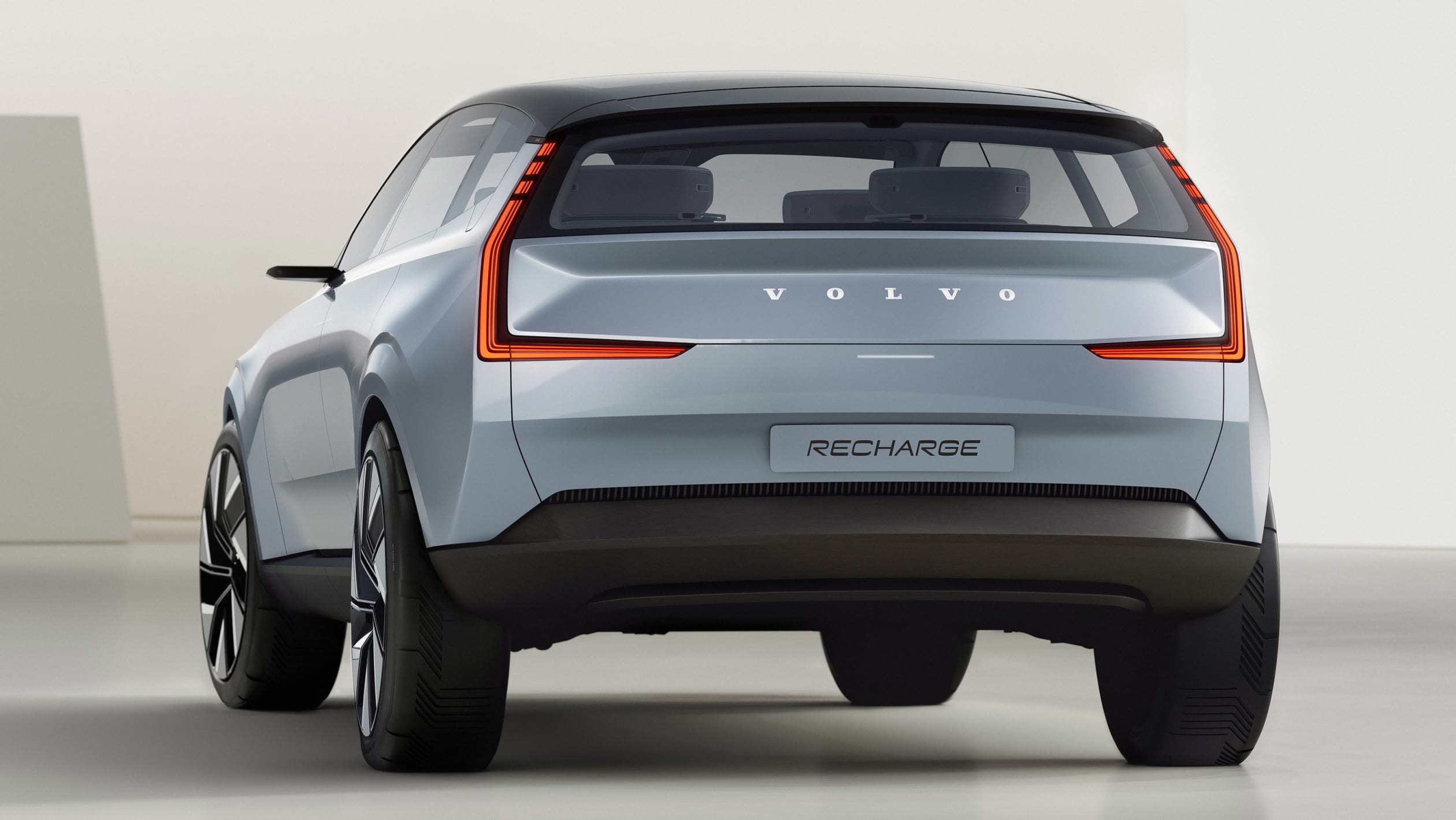 Volvo Concept Recharge 2021 3