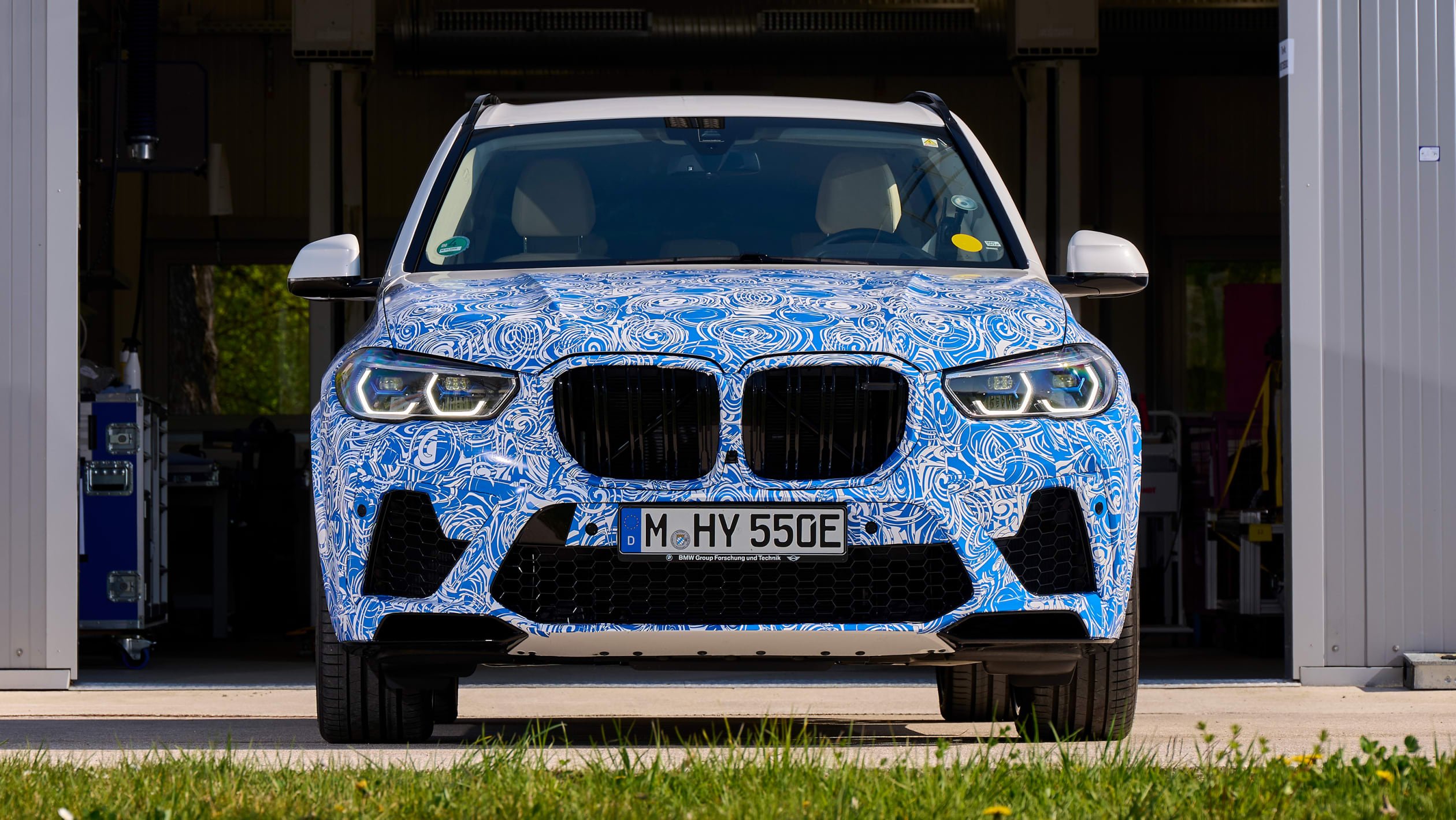 BMW i Hydrogen SUV