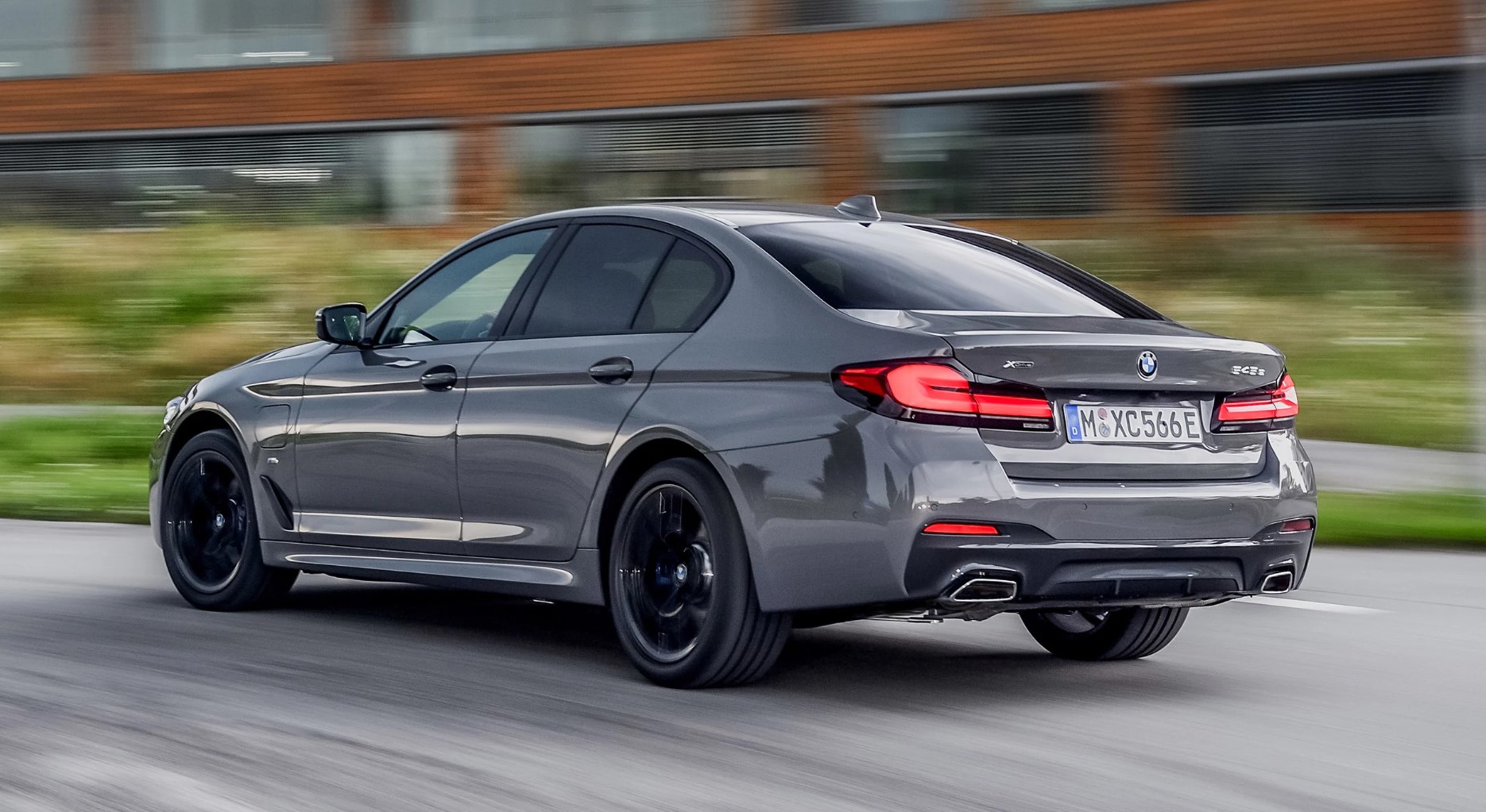 BMW 545e xdrive review 5