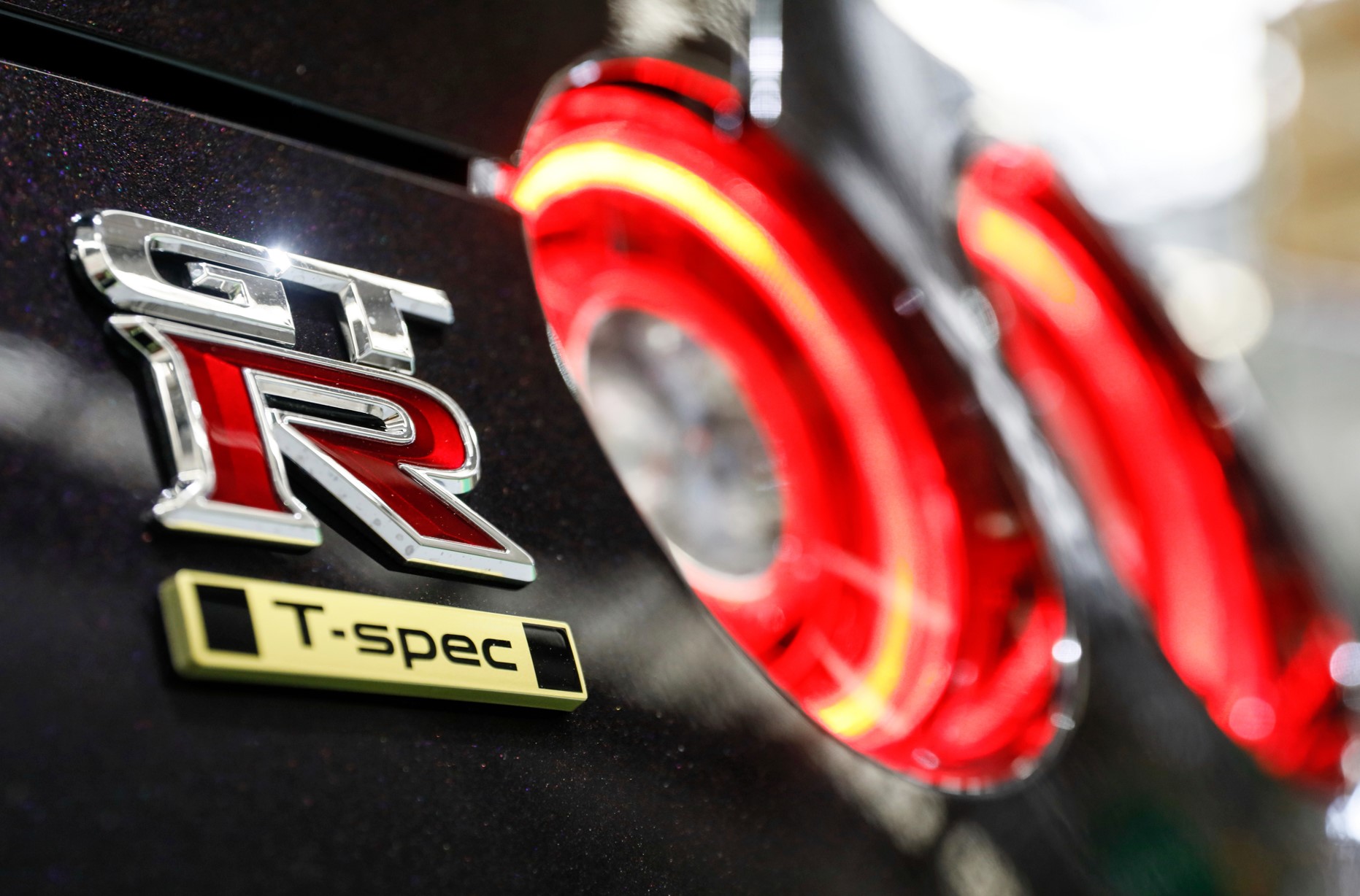Nissan GT R compliance 3