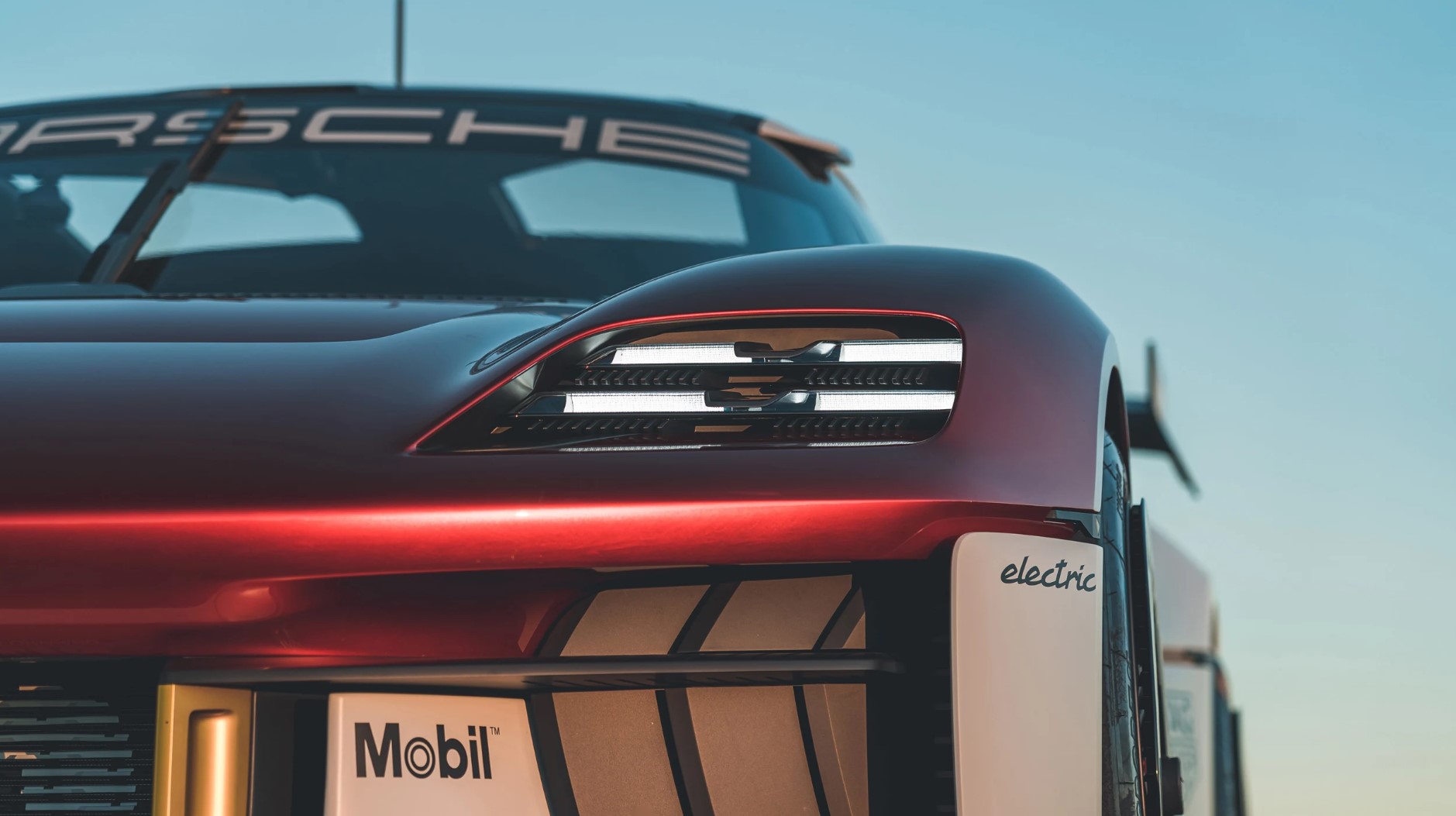 Porsche Mission R Concept Review 14