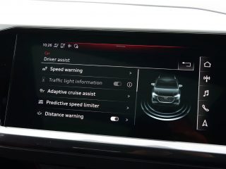 Tesla Model Y vs Audi Q4 etron 15