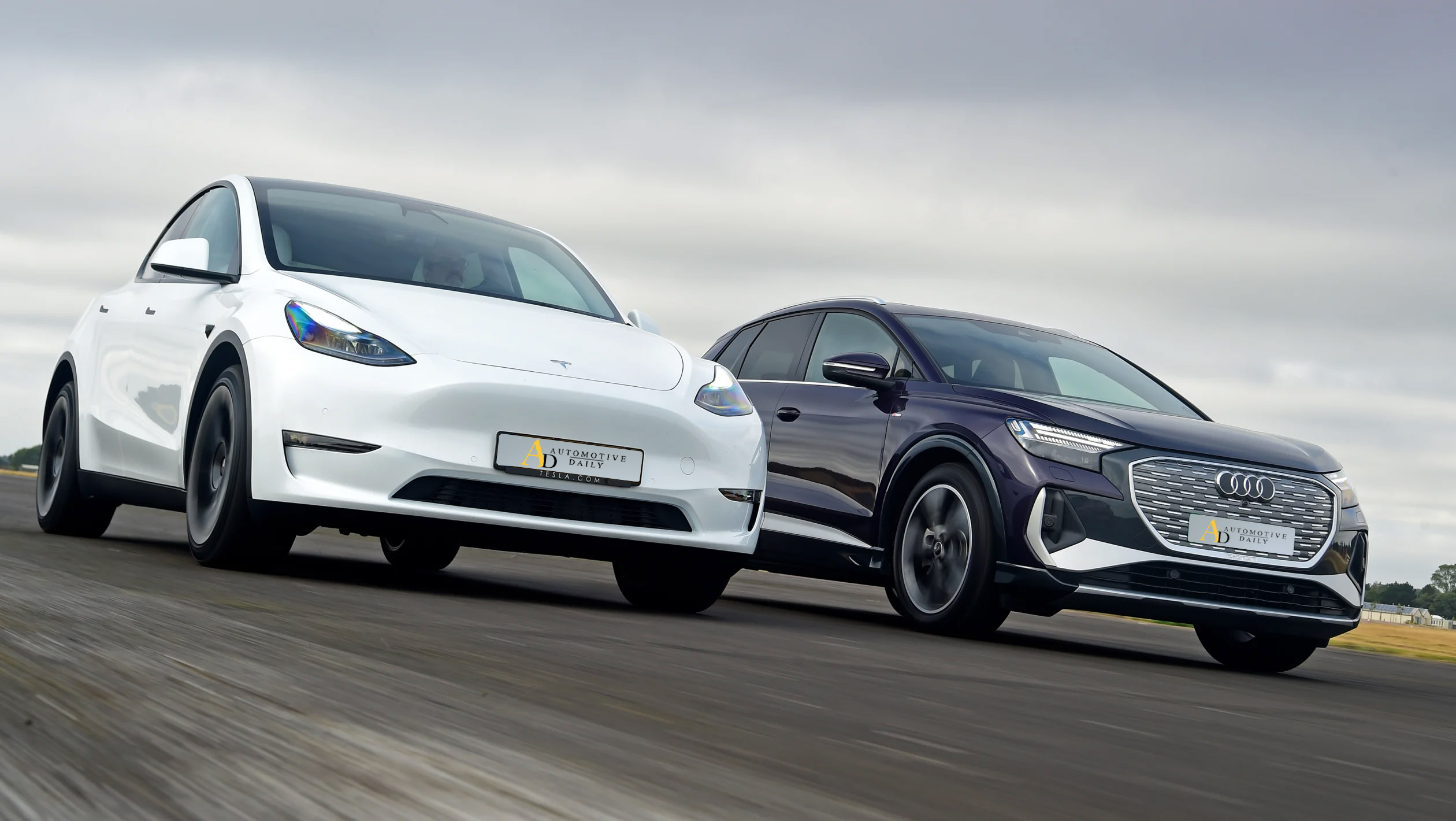 Tesla Model Y vs Audi Q4 etron 21