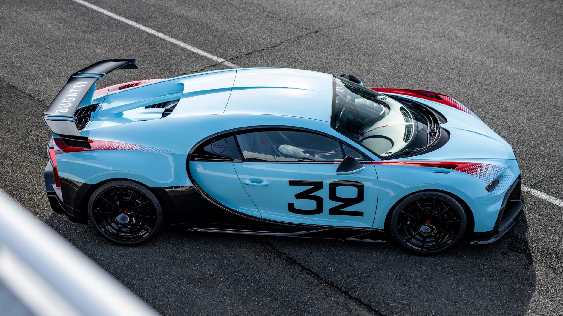 Bugatti Chiron Pur Sport 2