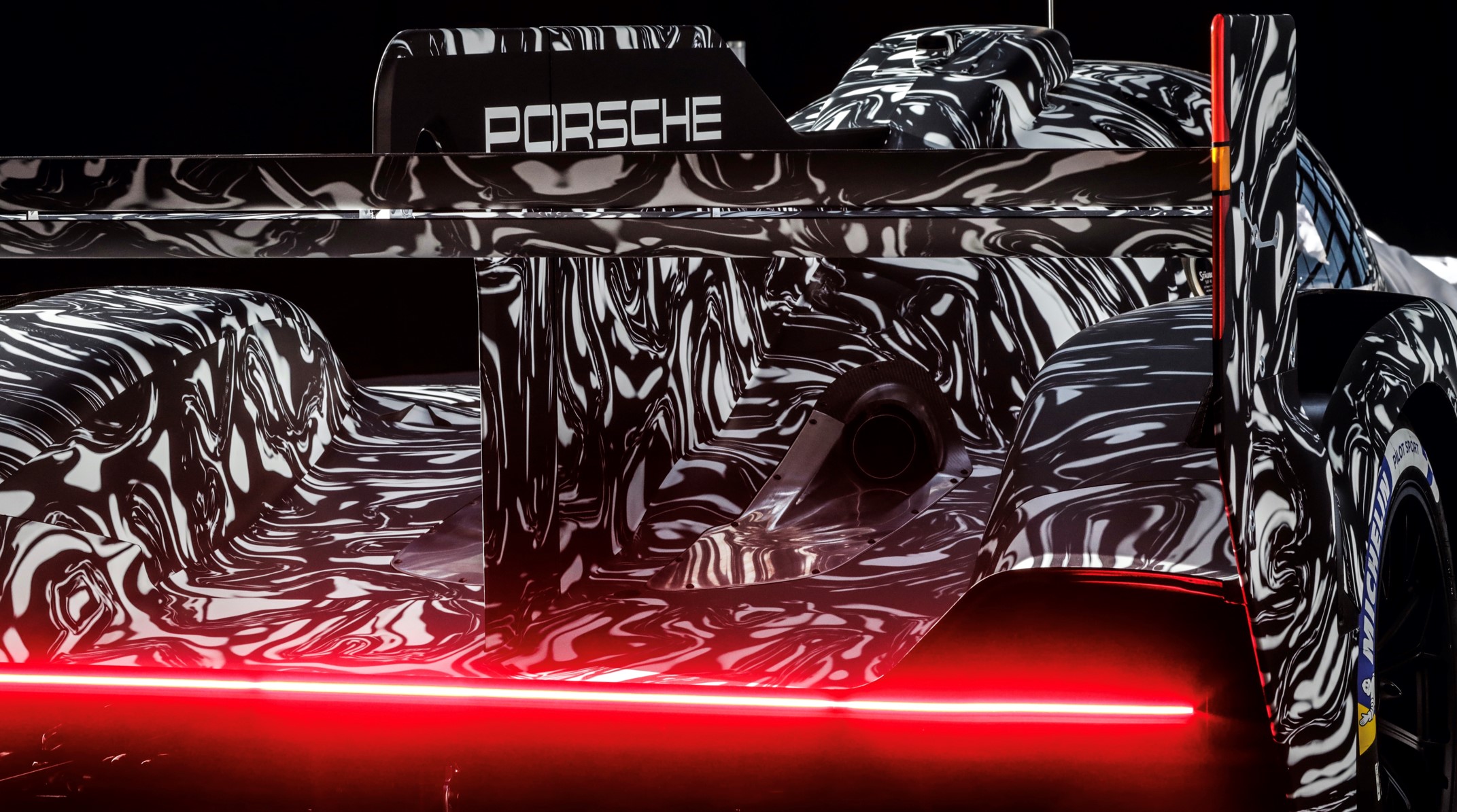 Porsche LMdh 2023 teaser 2