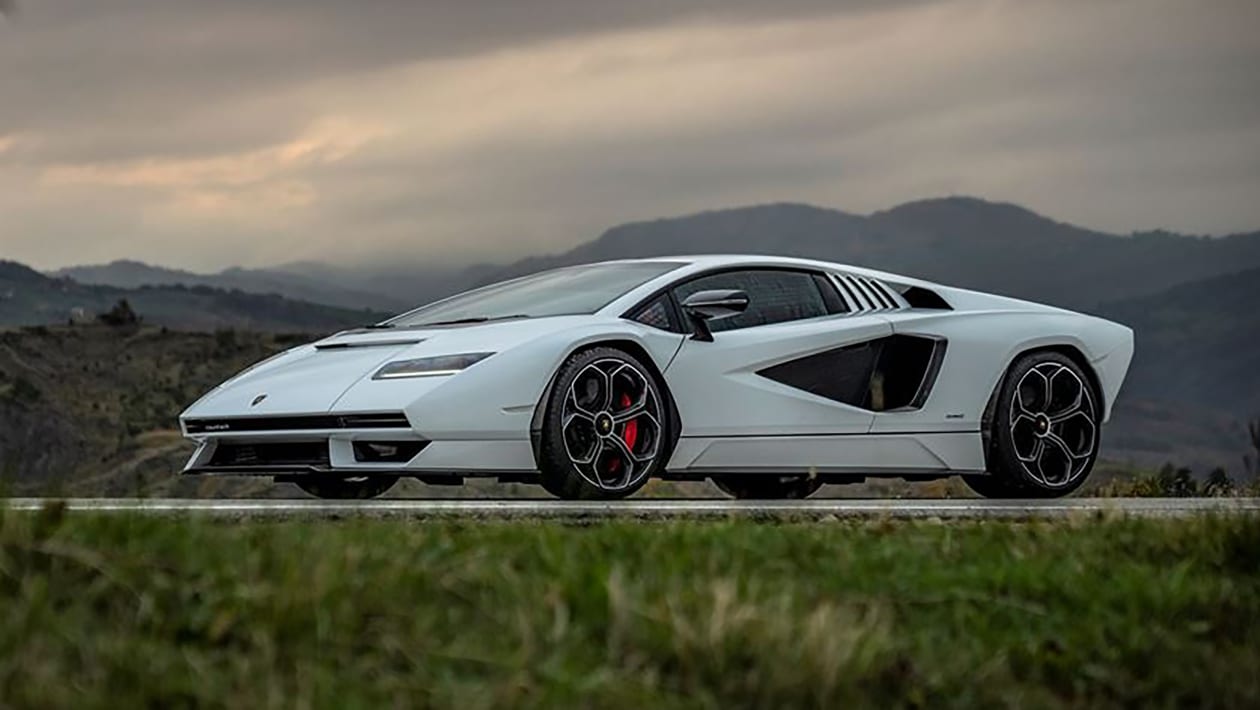 Lamborghini Countach 2022 10