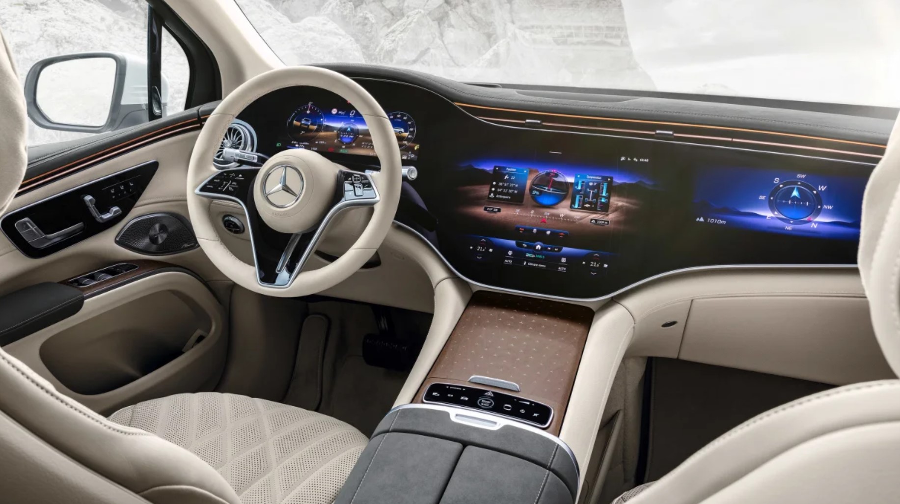 Mercedes Benz EQS SUV reveal 3