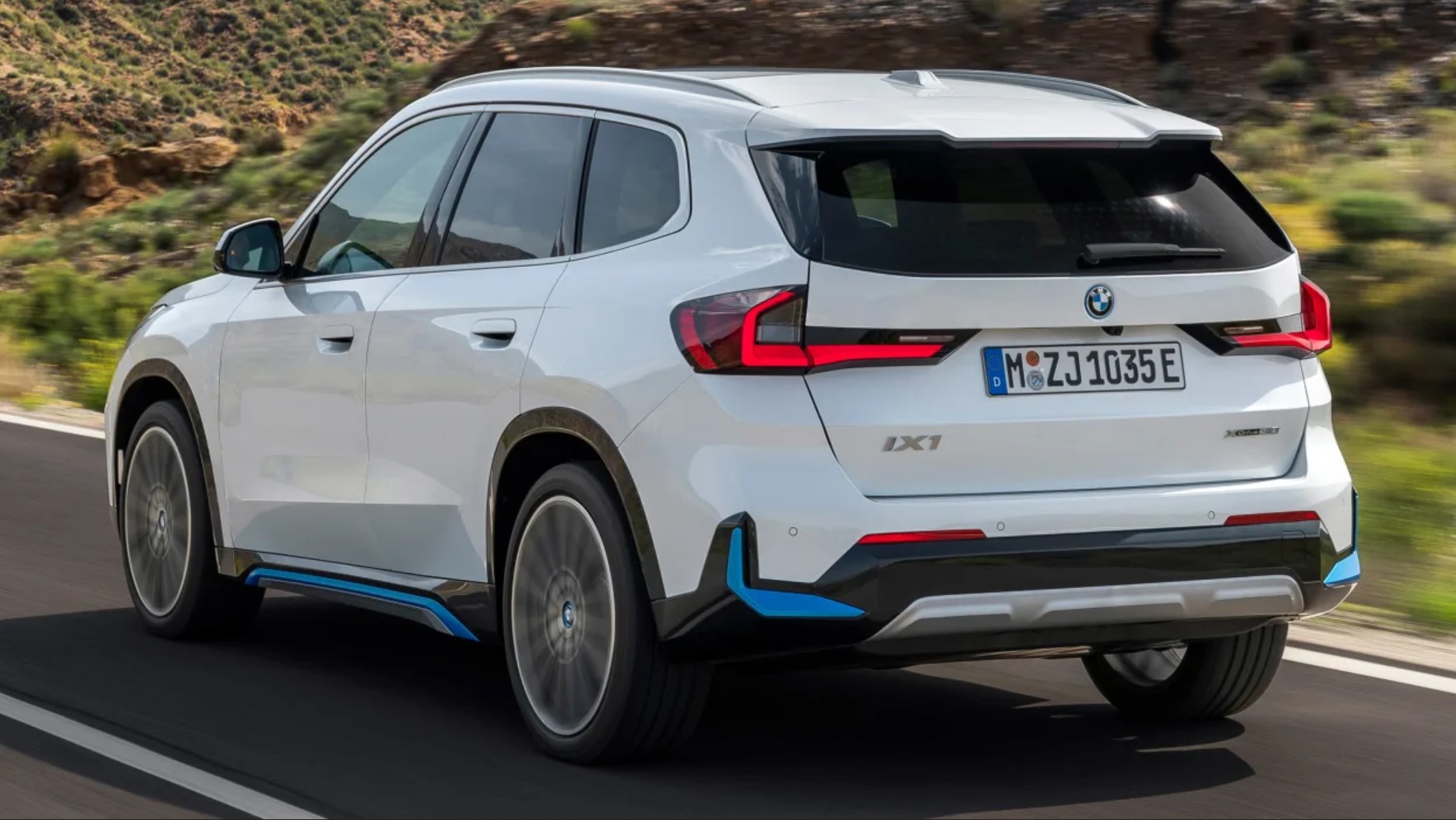 2022 BMW iX1 2