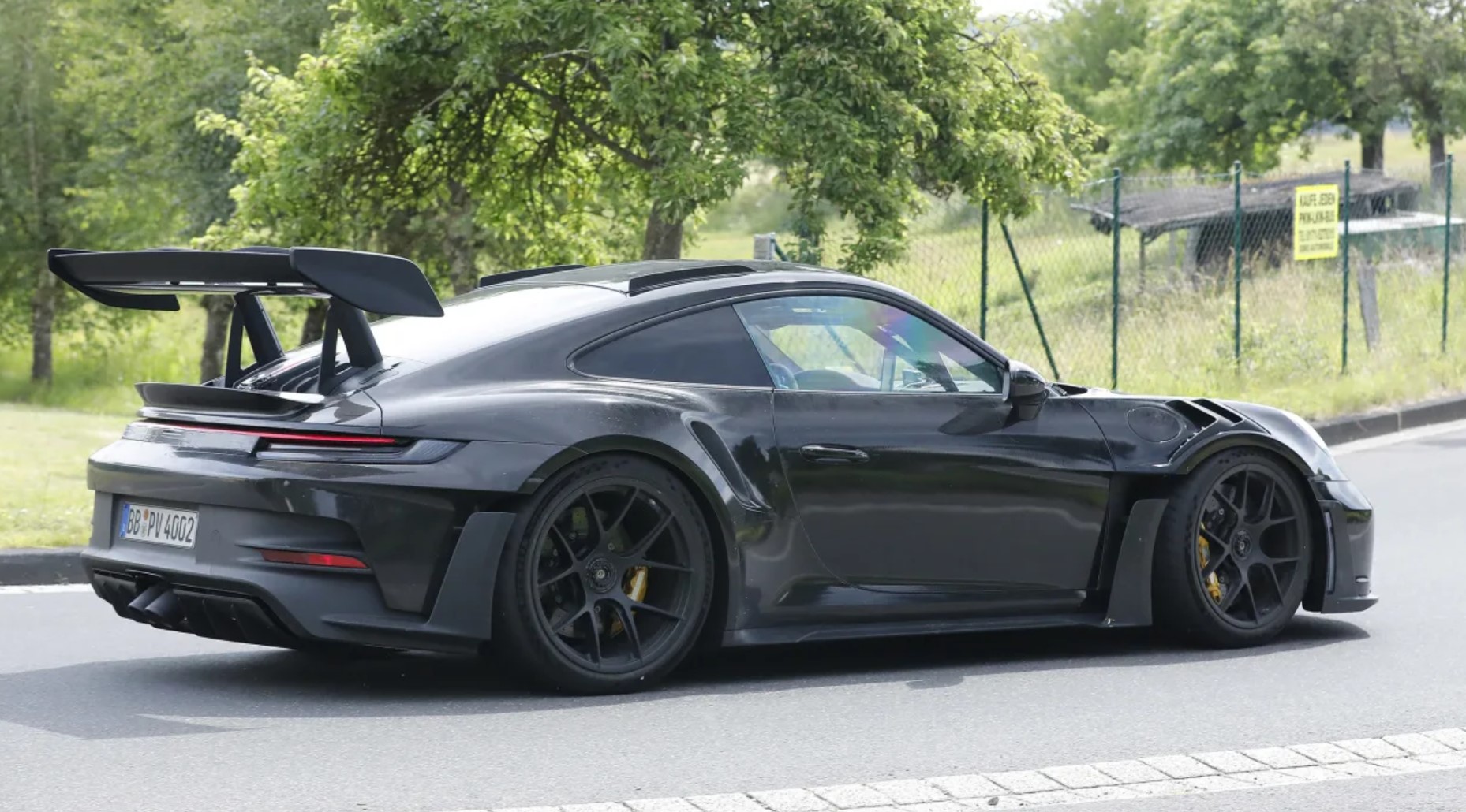 2023 Porsche GT3 RS spy pics 3
