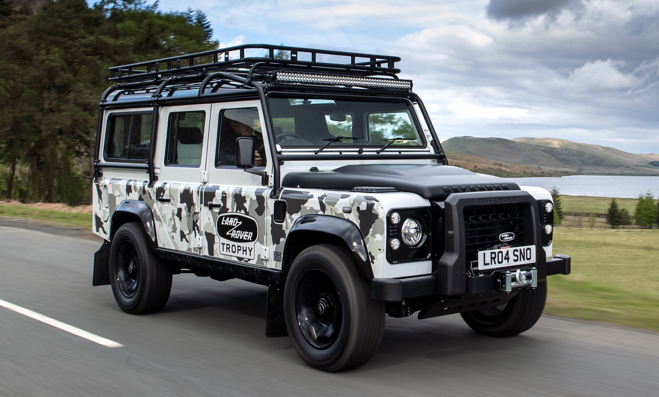 Land Rover Defender Classic edition 1