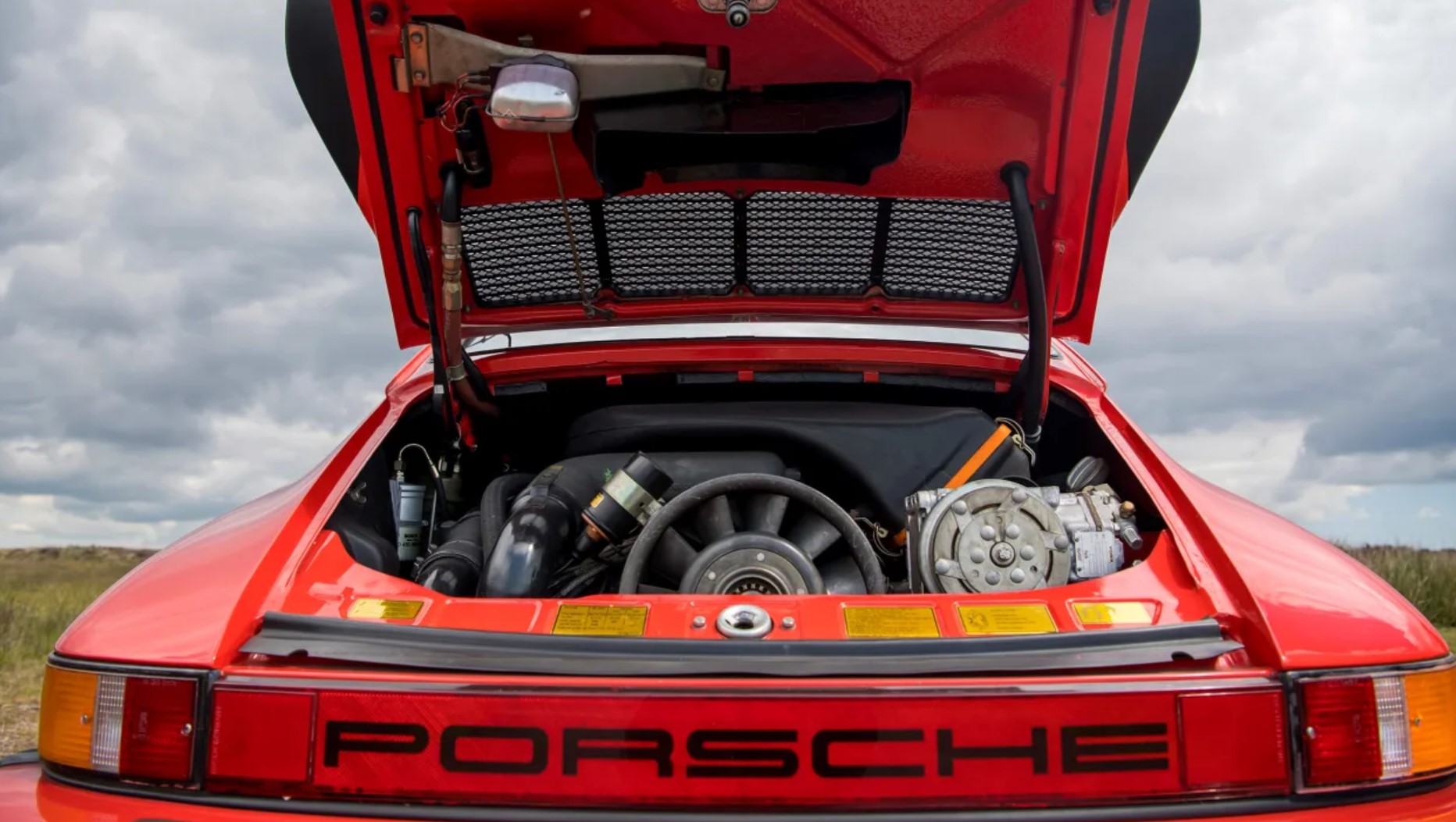 Porsche 911 930 Turbo S comparison 19
