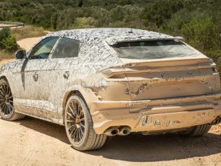 aria-label="Lamborghini Urus Performante 2022 prototype 8"