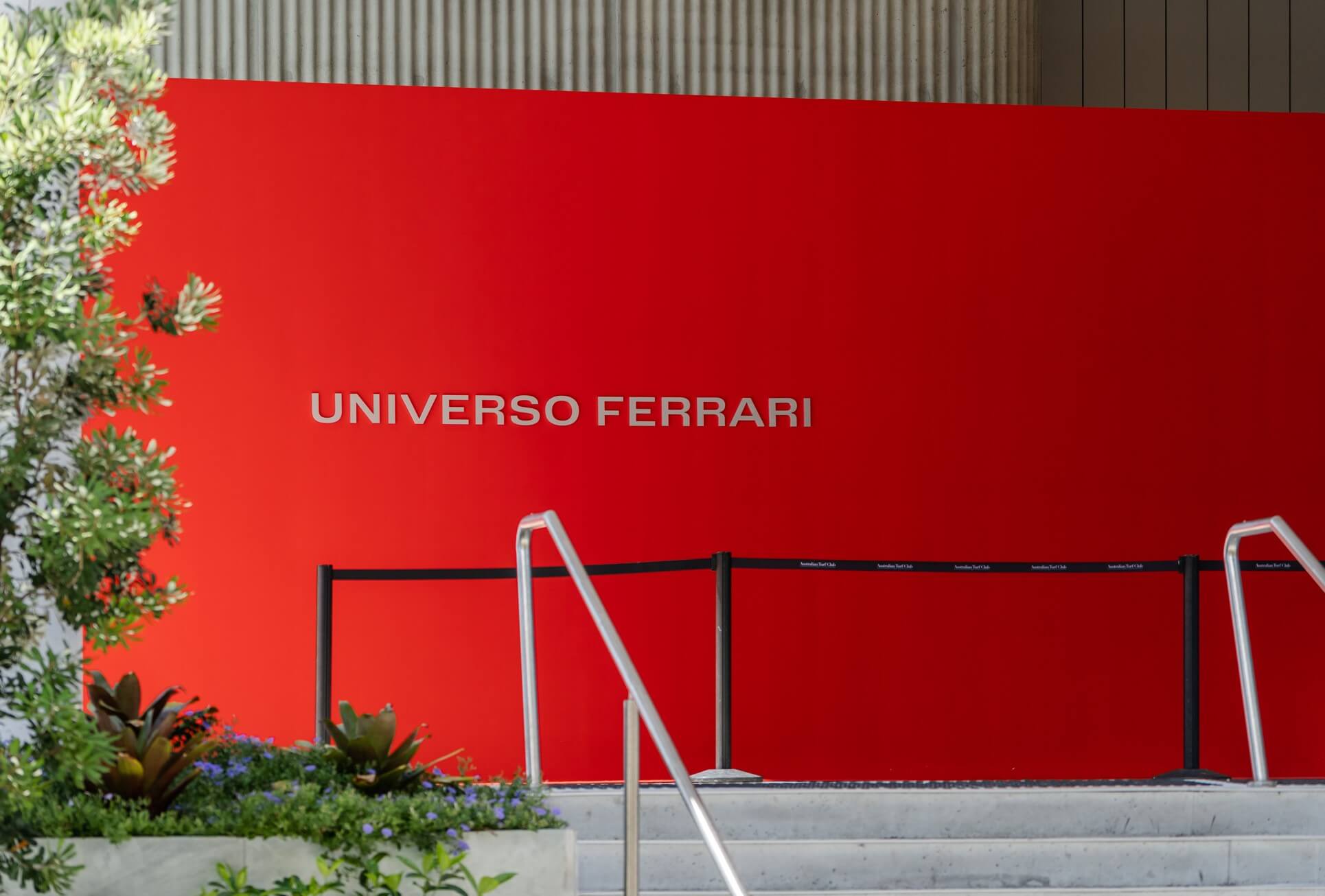 aria-label="Ferrari Universo Purosangue 3"