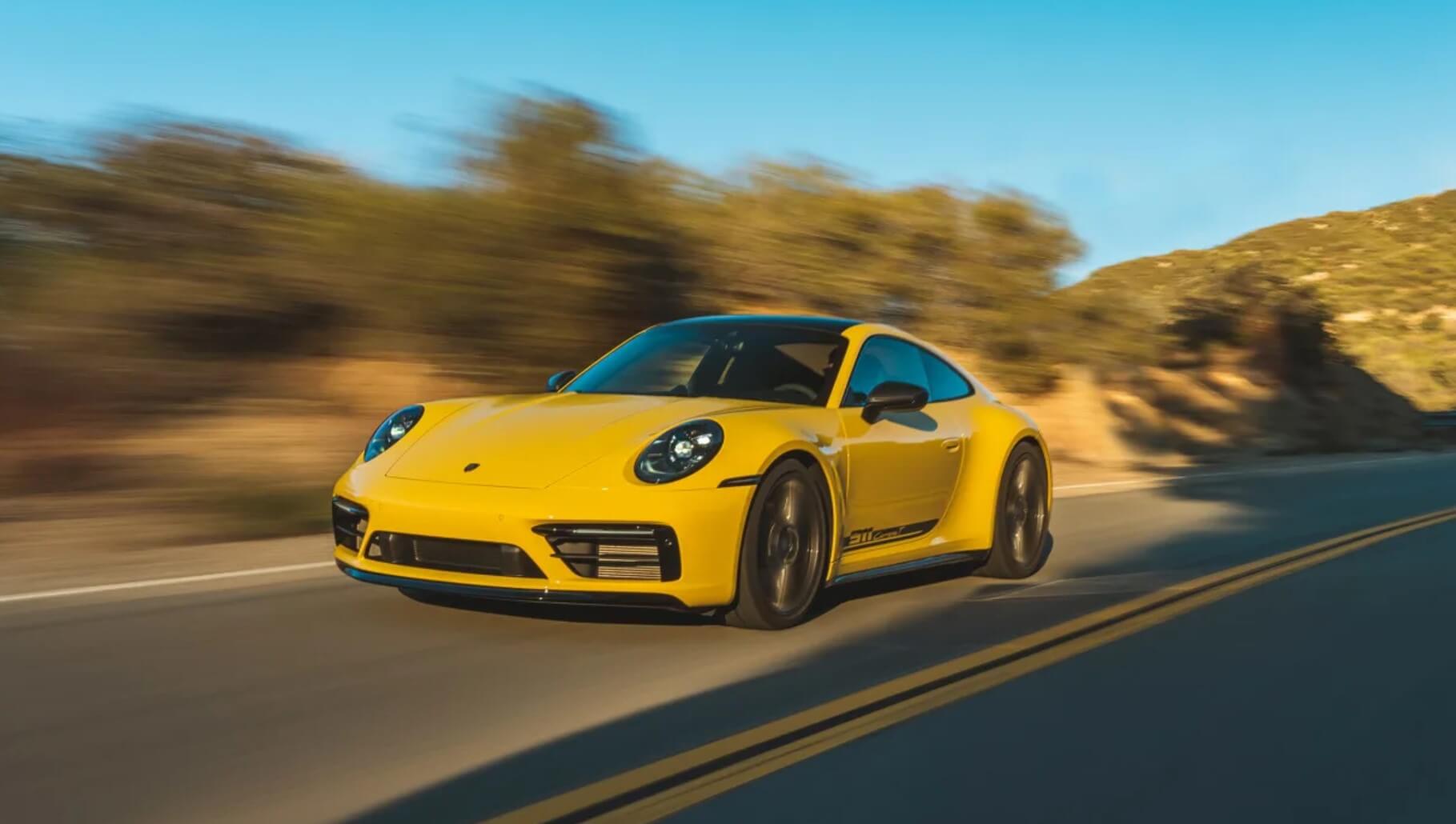 aria-label="Porsche 911 Carrera T yellow 2023 4"