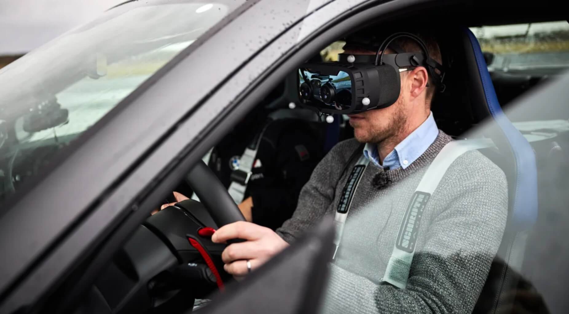 aria-label="BMW M Mixed Reality 6"