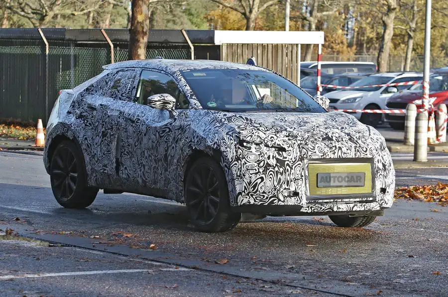 Katedral Mellemøsten Gammeldags New 2024 Toyota C-HR spied for the first time - Automotive Daily