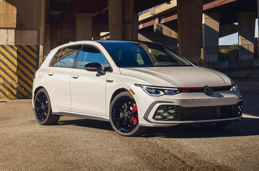 Manual Volkswagen Golf GTI bows out - Automotive Daily